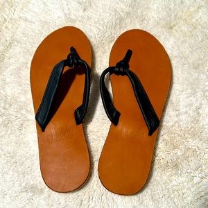 Sseko leather flip flops, NWOT